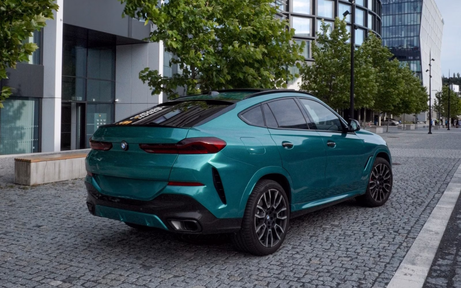 BMW X6 30d xDrive G06 — fotografie 2